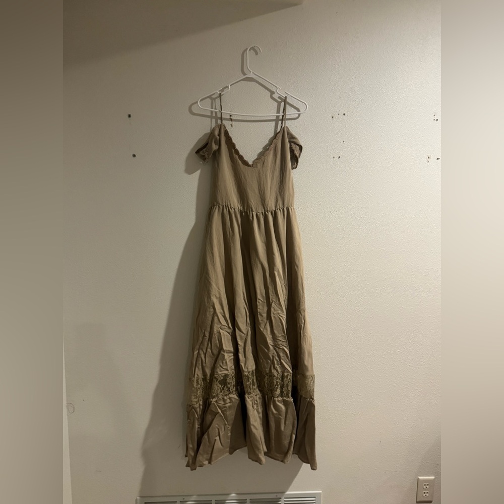 Chic Beige Maxi Dress- taupe
